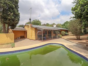 3 Bed House in Bramley View