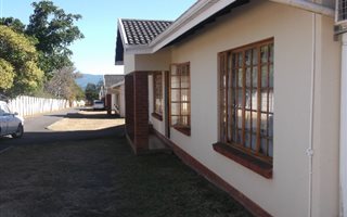 3 Bedroom Simplex in Cleland