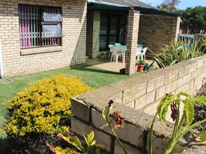 3 Bed Townhouse in Newton Park