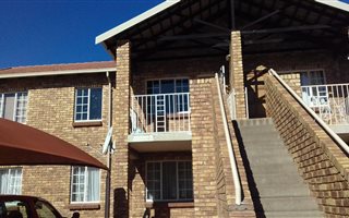 2 Bedroom Apartment in Lyttelton