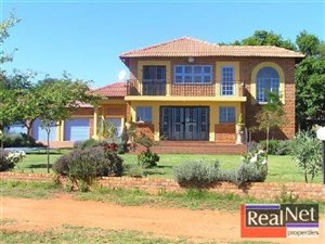 2.4 ha Farm in Tiegerpoort