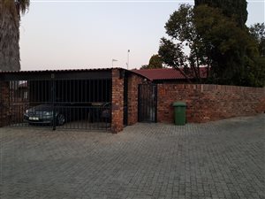 3 Bed House in Buccleuch