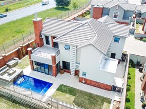 3 Bedroom House in Meyersdal Nature Estate