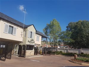 1300 m² Land available in Amandasig