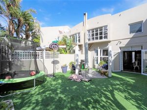 3 Bed Townhouse in Fresnaye
