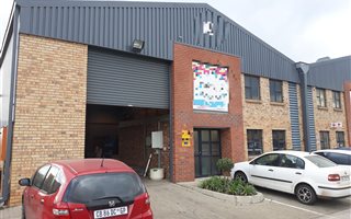 366 m² Industrial space in Hughes