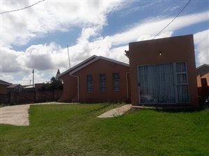 2 Bedroom House in Sunny Ridge