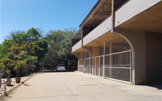 4 Bedroom Duplex in Queenswood