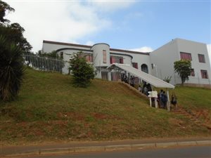 1500 m² Commercial space in Bluff