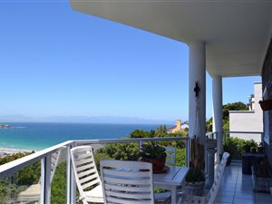 7 Bed House in Fish Hoek