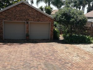 3 Bed Duet in Moreleta Park