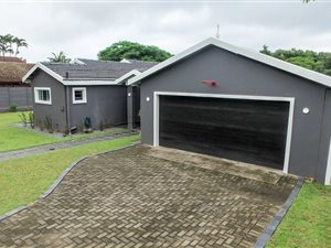 4 Bed House in Meerensee