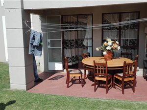 2 Bed Townhouse in Oakdene