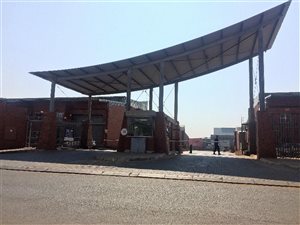 850 m² Industrial space in Hughes