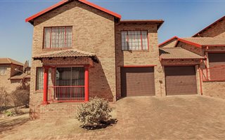 3 Bedroom Duplex in Southcrest