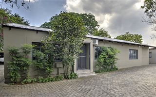 276 m² Commercial space in Kensington B