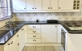 3 Bedroom Duplex in Wierda Park