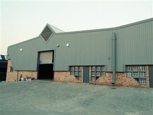 1236 m² Commercial space in Rooihuiskraal