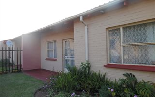 3 Bedroom Townhouse in Newcastle Central