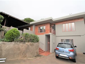 4 Bedroom House in Berkshire Downs