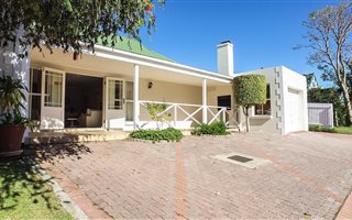 3 Bedroom House in River Club