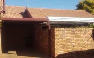 2 Bedroom Townhouse in Brentwood