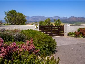 1000 m² Land available in Bot River