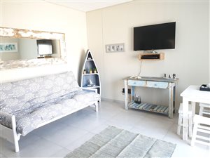 1 Bed Apartment in Bloubergstrand