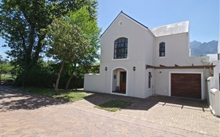 3 Bedroom House in Kylemore