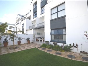 3 Bed Apartment in De Velde