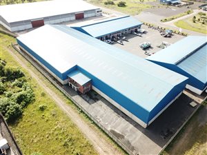 3625 m² Commercial space in Alton