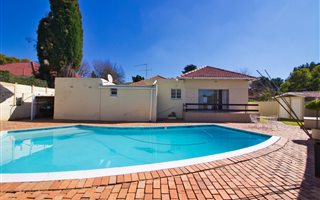 3 Bedroom House in Glenhazel