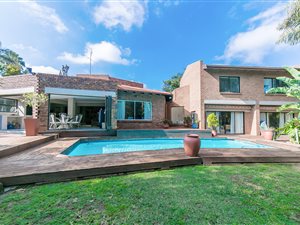 5 Bed House in Morningside Manor