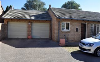 2 Bedroom Simplex in Eldoraigne