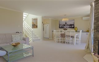 3 Bedroom Townhouse in Hout Bay and surrounds