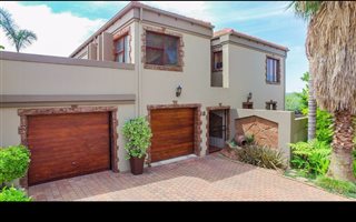 3 Bedroom Cluster in Centurion Golf Estate