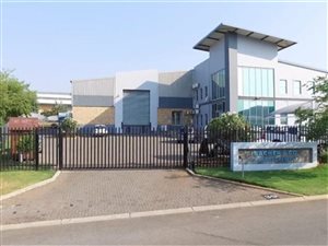 2500 m² Industrial space in Longmeadow
