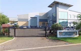 2500 m² Commercial space in Longmeadow