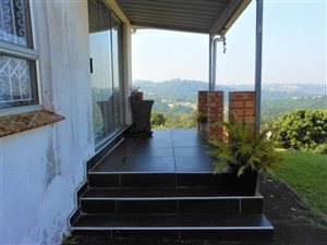 3 Bed Townhouse in Shallcross