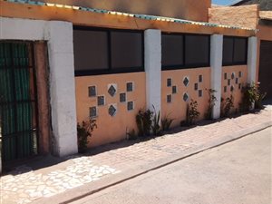 3 Bed House in Malibu Village