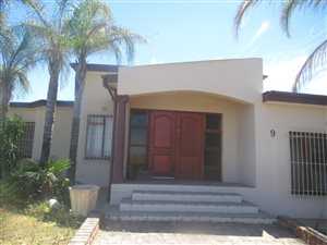 3 Bedroom House in Vanrhynsdorp
