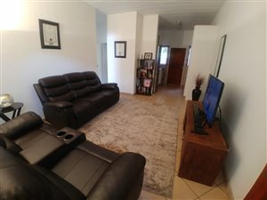 2 Bed Townhouse in Highveld