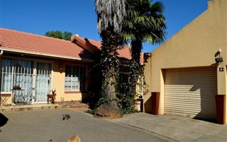 4 Bedroom House in Wierda Park