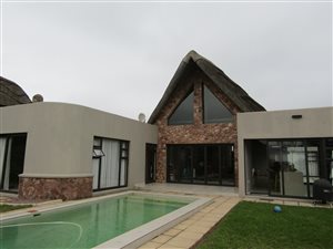 4 Bed Townhouse in Bothas Hill