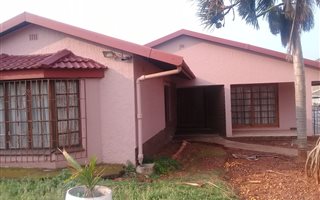 4 Bedroom House in Isipingo Hills