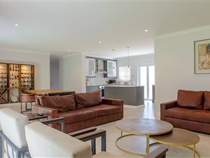 3 Bed Townhouse in Bryanston