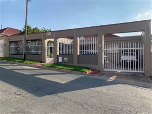 3 Bed House in Orange Grove