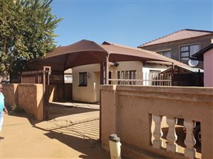 2 Bed House in Soshanguve