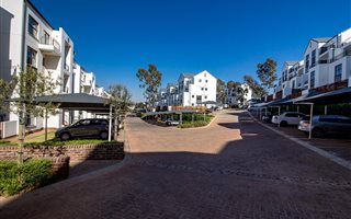 2 Bedroom Apartment in Oakdene