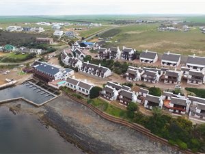 2 Bed Apartment in Witsand